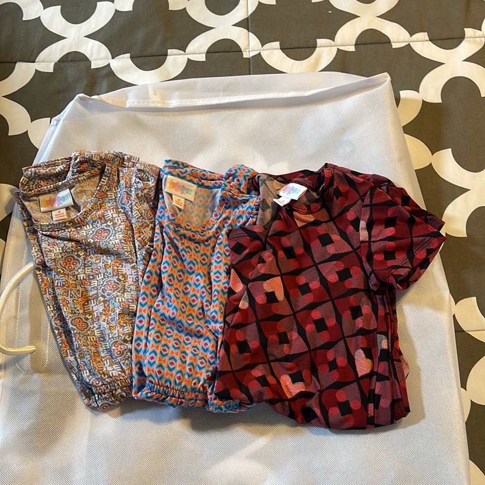 ‼️Bundle‼️ LulaRoe dresses.